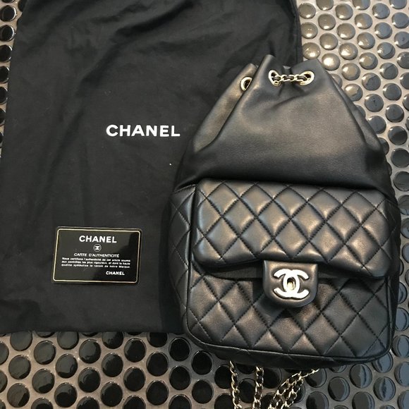 CHANEL Small Seoul Lambskin backpack - Picture 1 of 5